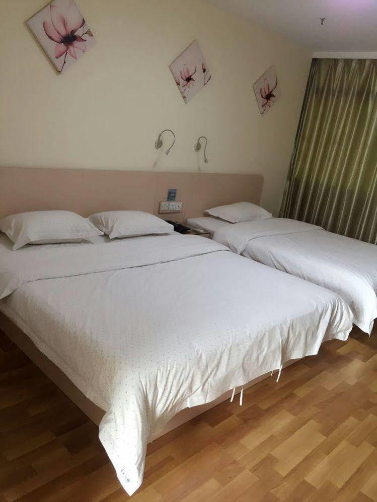 Yimi Inn Shiqiao Metro Sation Pedestrian Street Branch 広州 エクステリア 写真